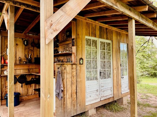 Roulotte Confortable Avec Vue Imprenable, Hamac et Sanitaires Séparés