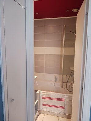 Hair dryer, towels, soap, shampoo