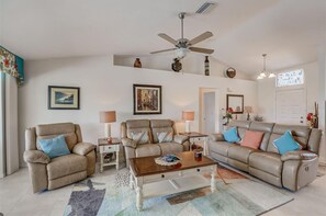 Smart TV - Beautiful home with great water and golf views! (Rotonda West)