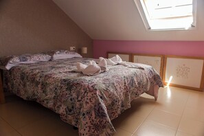 Comfort-Penthouse, Bergblick | 2 Schlafzimmer, Verdunkelungsvorhänge, Bügeleisen/Bügelbrett