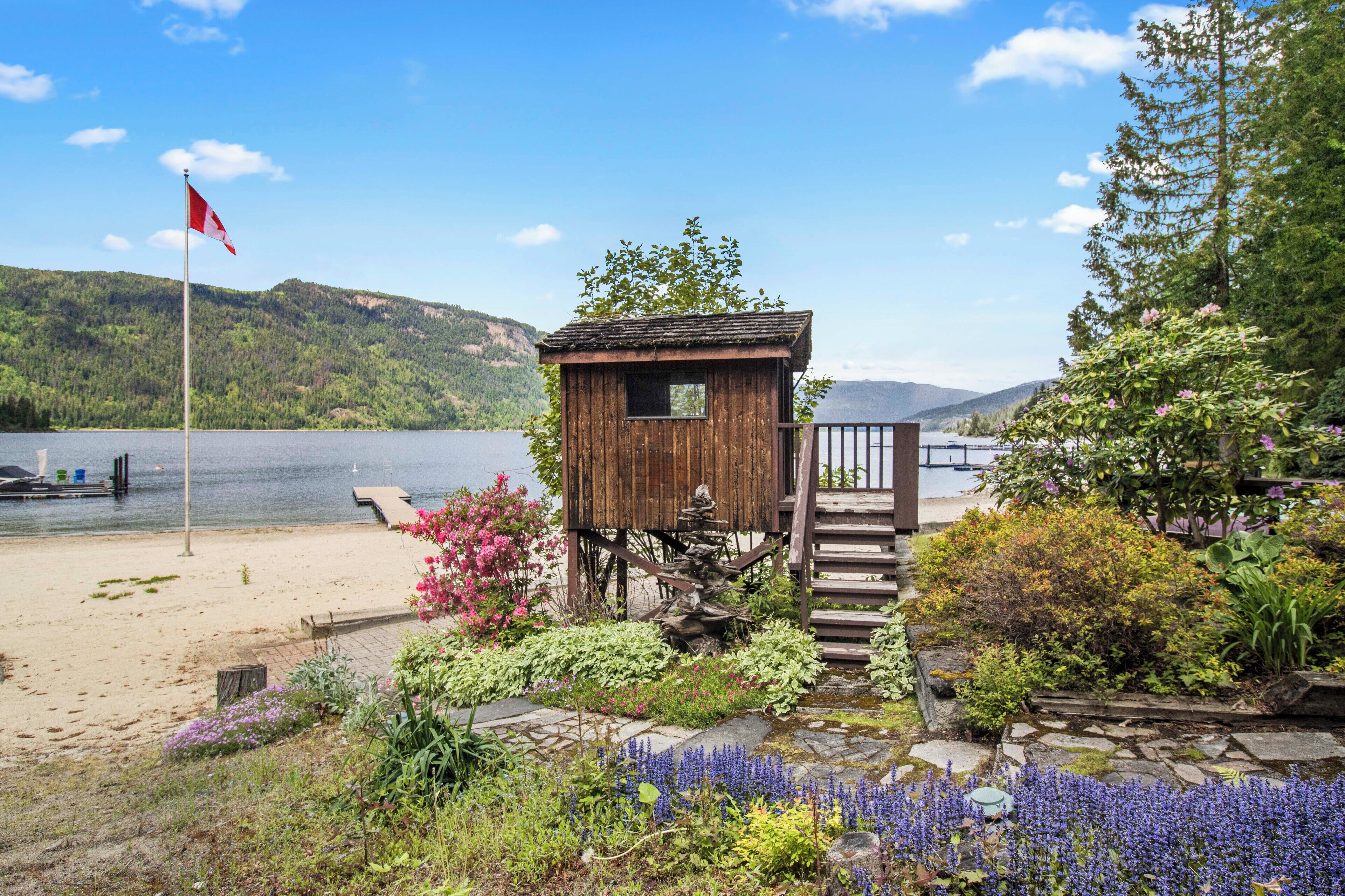 Plage, chaises longues, serviettes de plage