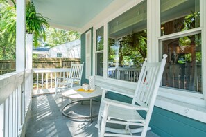 Terrace/patio - Bright, Family-friendly Home w/ Big Backyard, Very Walkable (North Charleston)