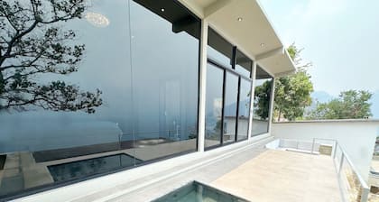 Villa Ruby - Lakefront villa with the best views, modern luxury, and... WOW!