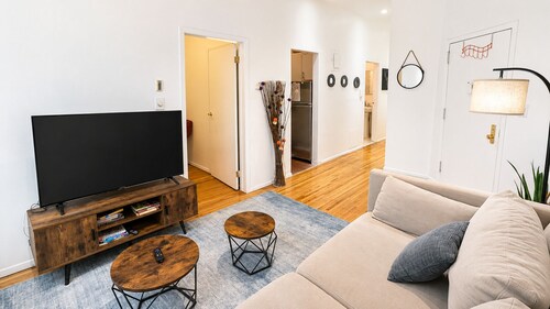 Hell's Kitchen Cozy 2BR Retreat