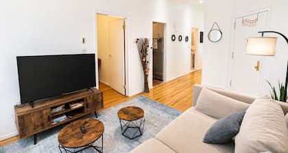 Hell's Kitchen Cozy 2BR Retreat