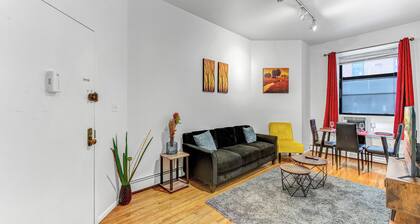 Hell's Kitchen Cozy 2BR Retreat