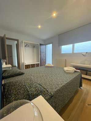 3 Schlafzimmer, Bügeleisen/Bügelbrett, kostenloses WLAN, Bettwäsche