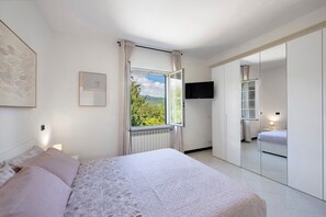 2 camere, ferro/asse da stiro, Wi-Fi gratuito, lenzuola
