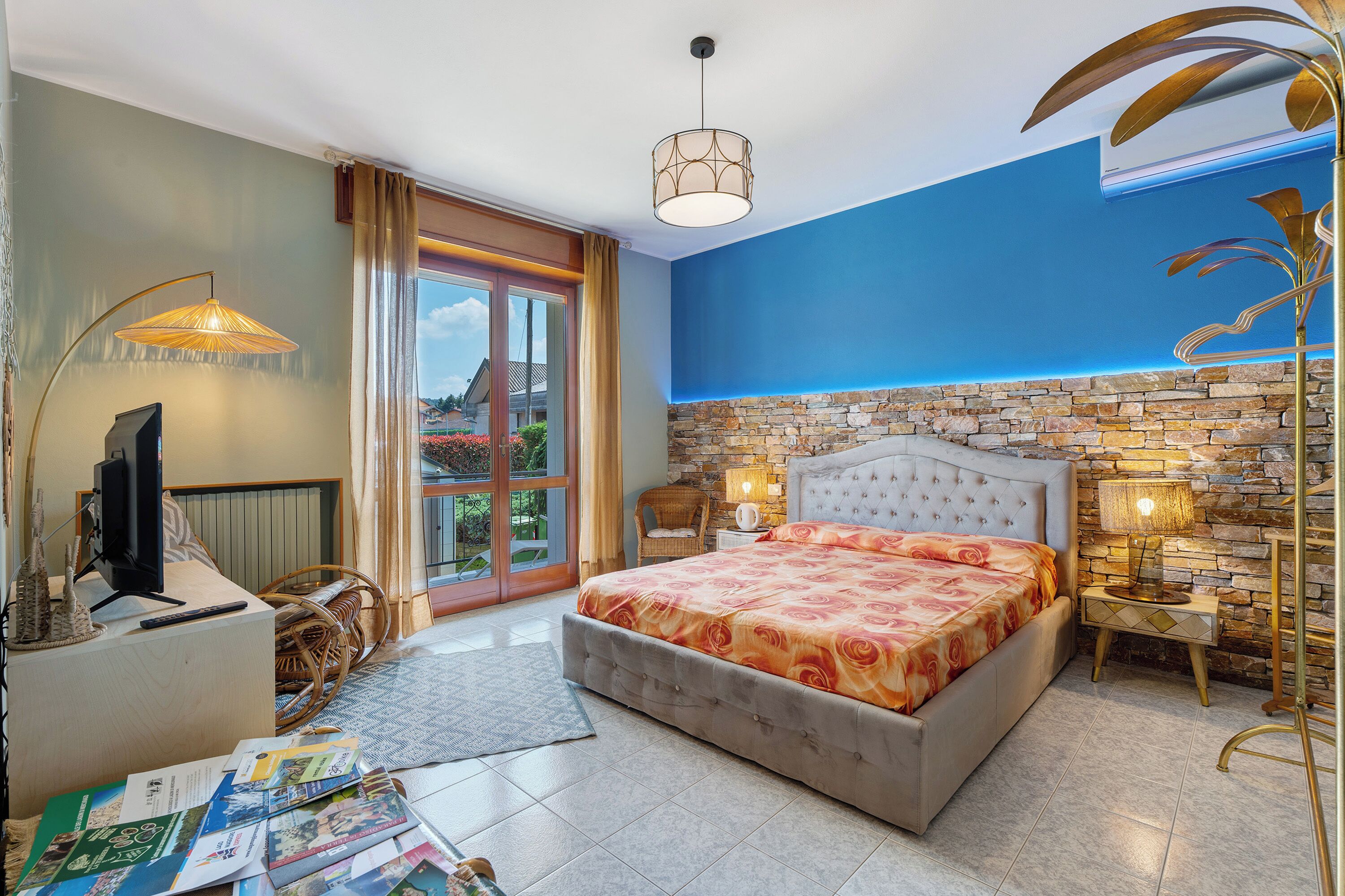 2 slaapkamers, een strijkplank/strijkijzer, gratis wifi, beddengoed