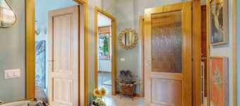 Holiday Home 'La Casa Dei Girasoli' with Terrace, Wi-Fi and Air Conditioning