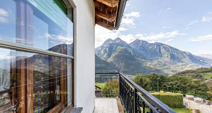 Apartment 'Alloggio Chez Favre' with Mountain View, Private Garden and Wi-Fi