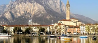 Holiday Home "Casa del Cedro" with Lake View, Balcony & Wi-Fi