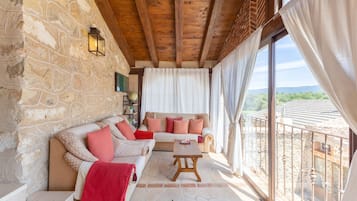 Tv, pejs, dvd-afspiller