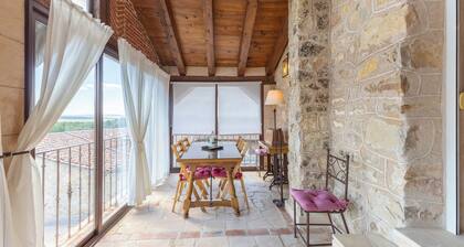 Holiday Home 'Casa El Arroyal' with Private Pool, Private Terrace and Wi-Fi
