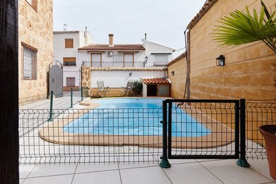 Country House 'Casa Calera' with Mountain View, Wi-Fi and Air Conditioning