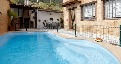 Country House 'Casa Calera' with Mountain View, Wi-Fi and Air Conditioning