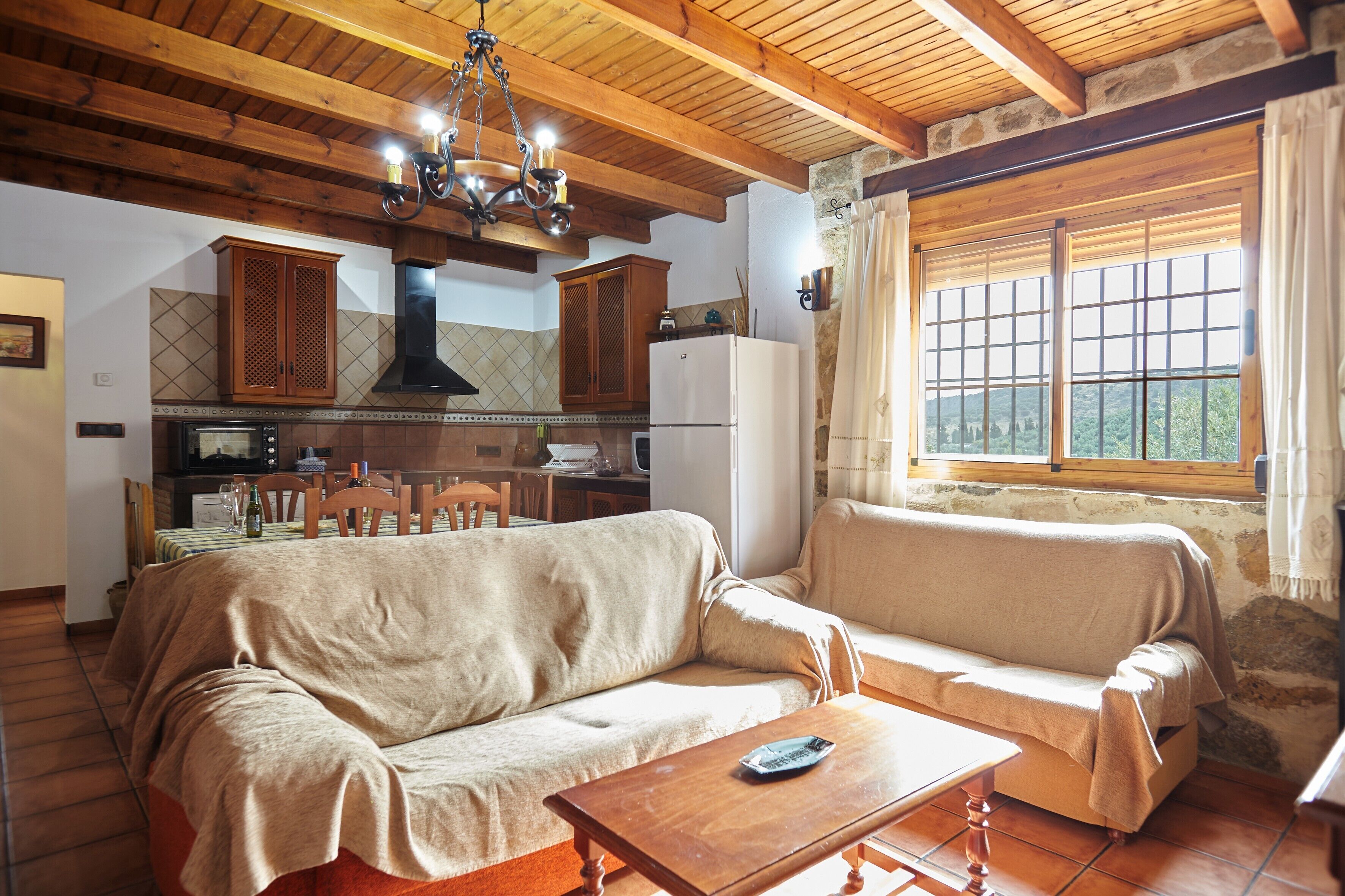 Televisie en een open haard