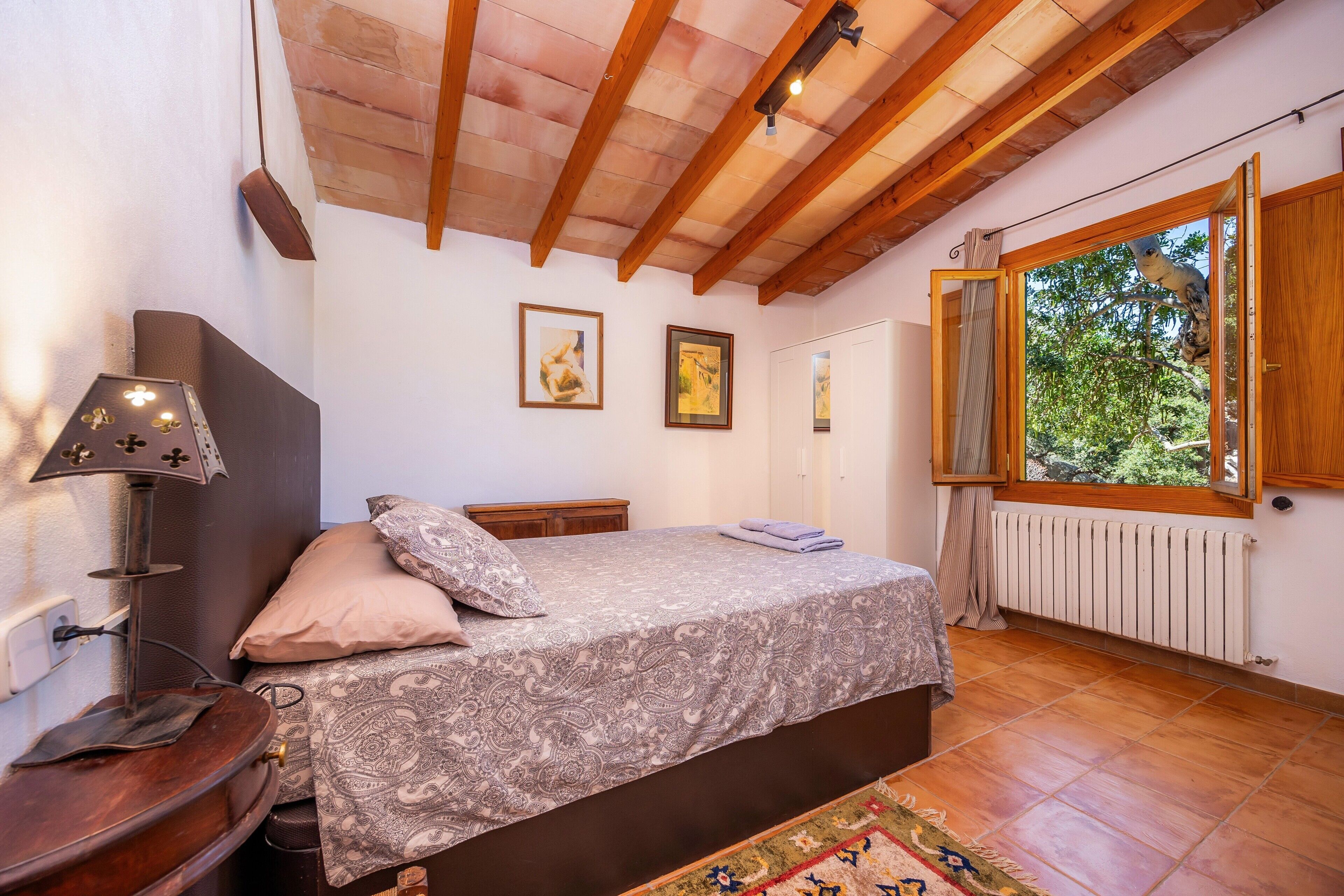 2 soverom, strykejern/-brett, wi-fi (inkludert) og sengetøy