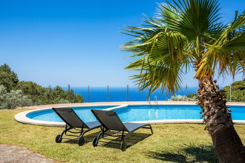 Ferienhaus 'Tramuntana' mit Meerblick, privatem Pool und WLAN