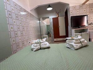 1 Schlafzimmer, Bügeleisen/Bügelbrett, kostenloses WLAN