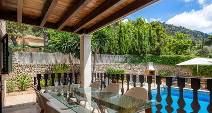 Holiday Home 'Camila' with Private Pool, Wi-Fi and Air Conditioning