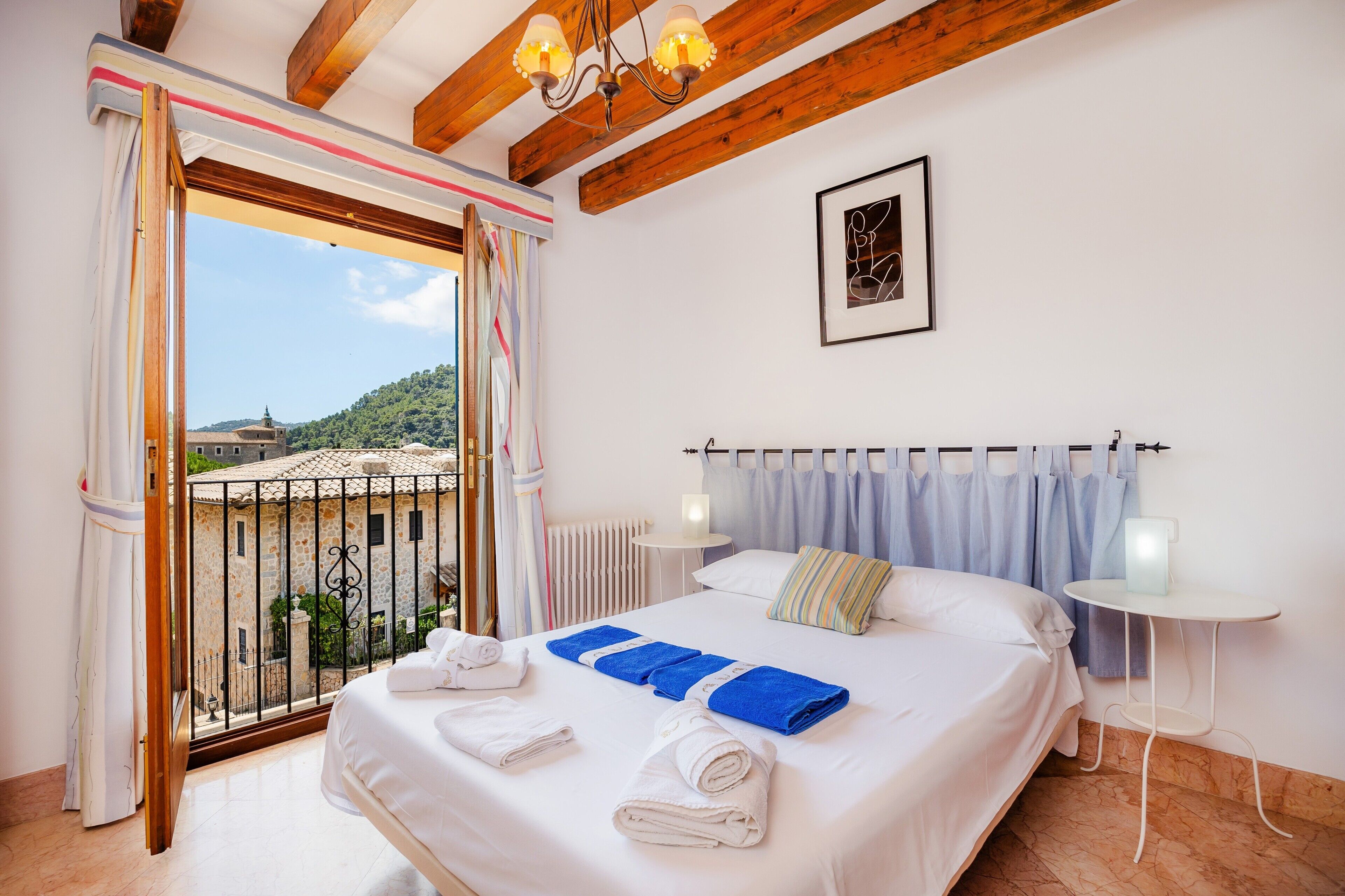 5 soverom, strykejern/-brett, wi-fi (inkludert) og sengetøy