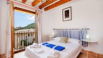 5 soverom, strykejern/-brett, wi-fi (inkludert) og sengetøy