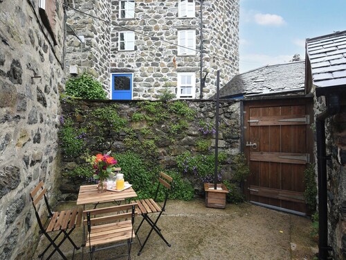 2 bedroom accommodation in Dolgellau