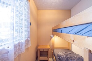 2 chambres, draps fournis