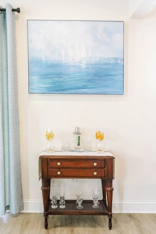 Interior - Bright and cozy retreat only a short ride from Downtown Rehoboth Beach (Rehoboth Beach)