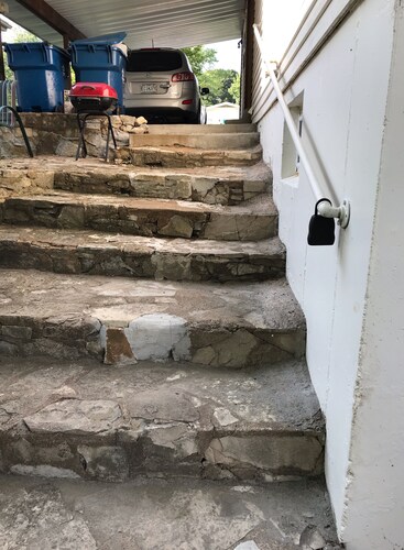 Studio, sleeps 4, patio, short drive to Ski Resort, Six Flags & concert venues