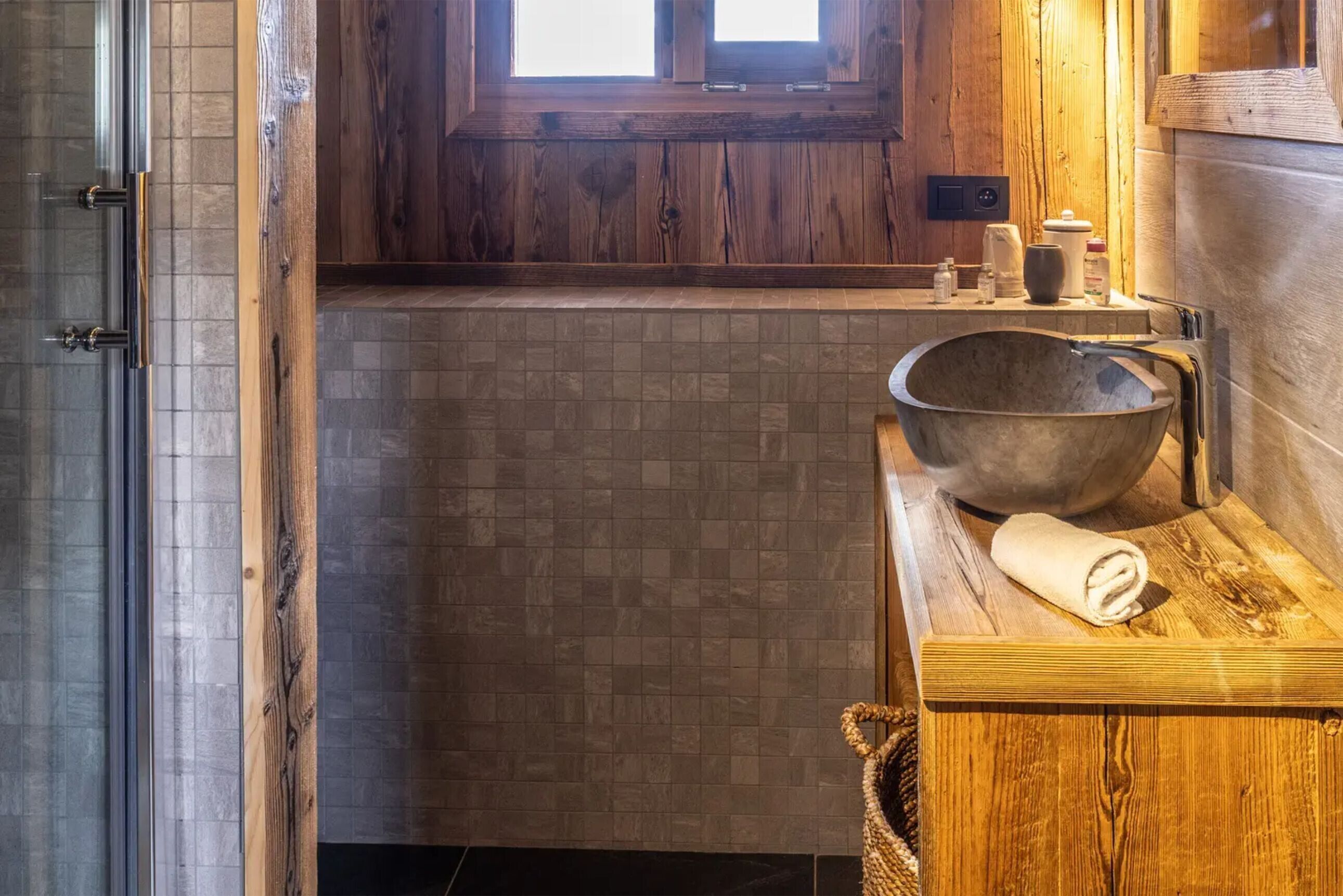 Doccia, set di cortesia gratuito, asciugamani