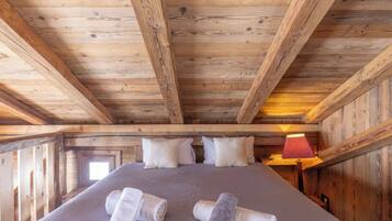 1 habitación y ropa de cama