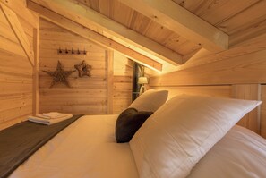 5 dormitorios, tabla de planchar con plancha, wifi gratis y ropa de cama