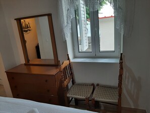 1 makuuhuone, silitysrauta/-lauta, ilmainen Wi-Fi, vuodevaatteet