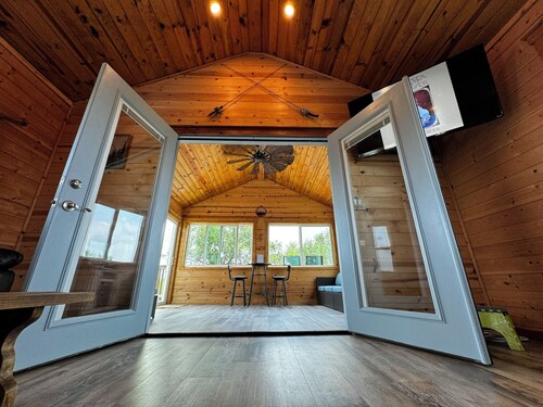 River Cabin in Woodsboro