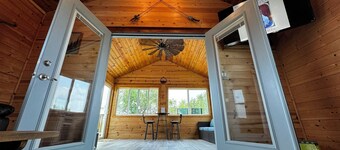 River Cabin in Woodsboro