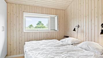 4 soverom, reiseseng for barn og wi-fi (inkludert)