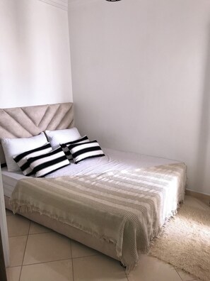 2 bedrooms, free WiFi, bed sheets - Modern apartment near Gueliz and the Medina (Marrakech)