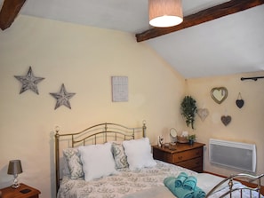 1 bedroom, free WiFi, bed sheets