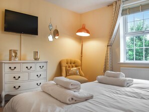 4 makuuhuonetta, ilmainen Wi-Fi, vuodevaatteet