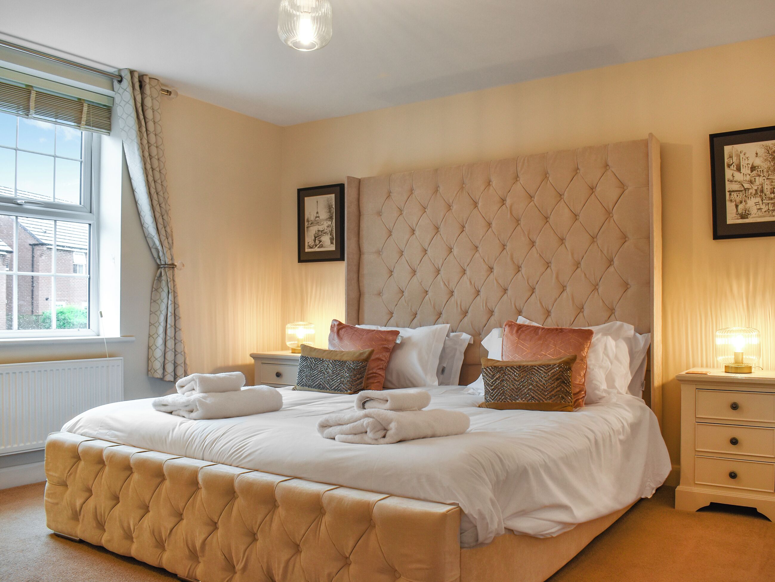 4 bedrooms, free WiFi, bed sheets