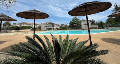 Costa Verde - Appart 6 places+piscine en bord mer