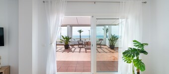 AlmeriaSuite Mojacar Breeze