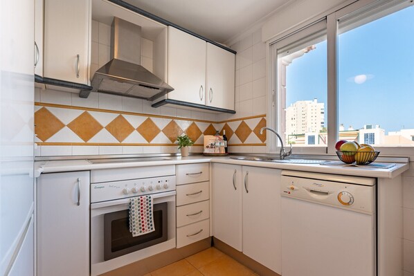 Fridge, microwave, oven, dishwasher