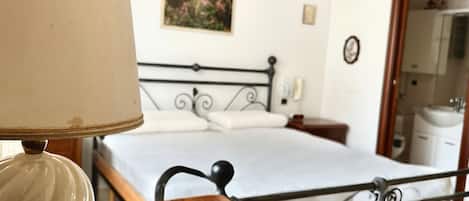 2 makuuhuonetta, vuodevaatteet