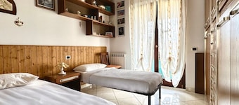 P037- Porto Recanati, comfortable three-room apartment with air conditioning
