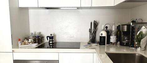 Fridge, oven, dishwasher