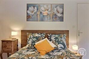 3 bedrooms, iron/ironing board, free WiFi, bed sheets