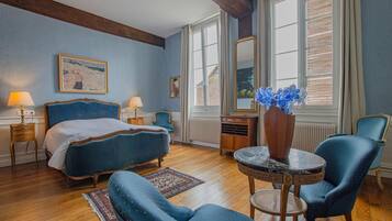 5 habitaciones, cuna de viaje y wifi gratis